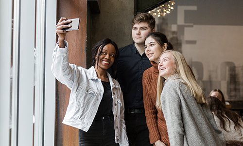 INFLUENCER-PARTNERSHIPS-